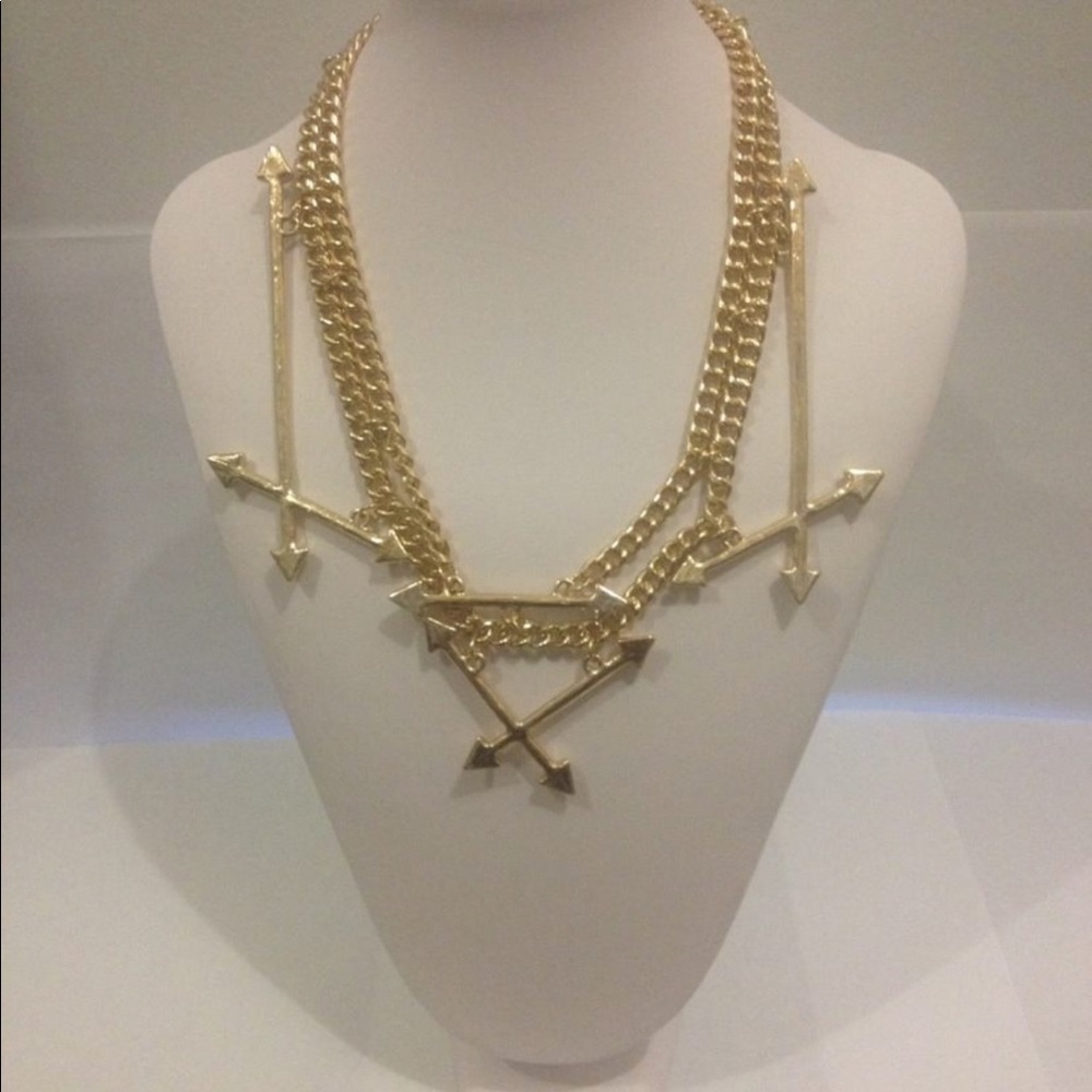 Gold tone necklace
